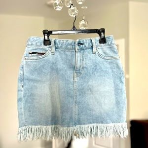 Tommy Hilfiger skirt wash denim